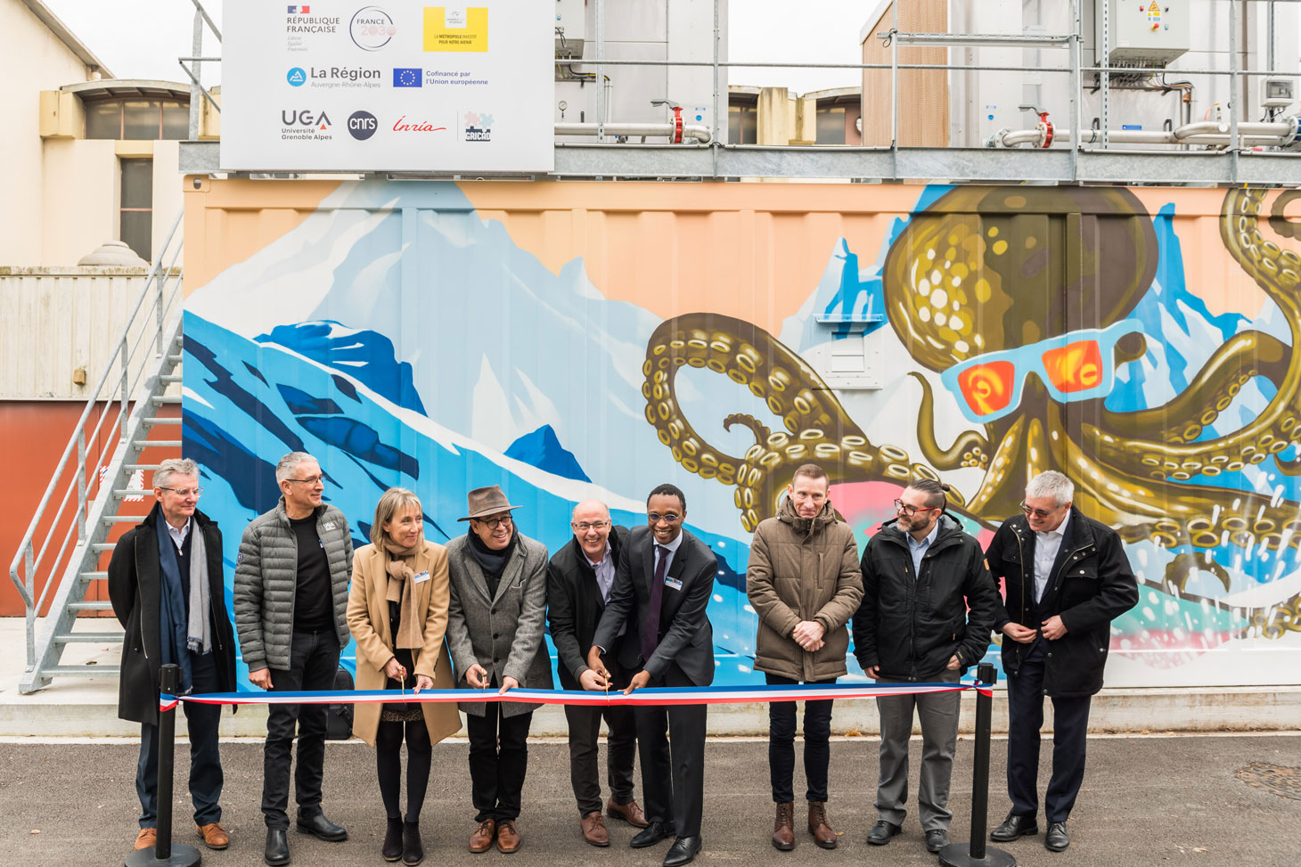 Photo officielle de l'inauguration du cluster de calcul CINAURA-Kraken