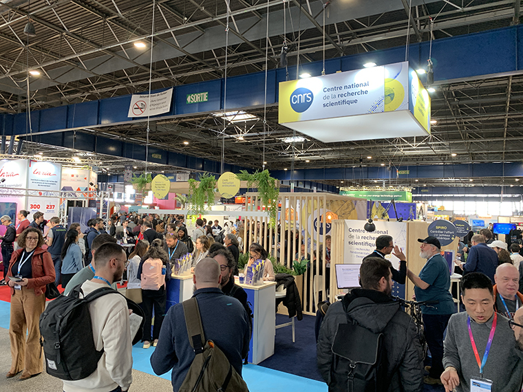 Vue du stand CNRS au tech and fest