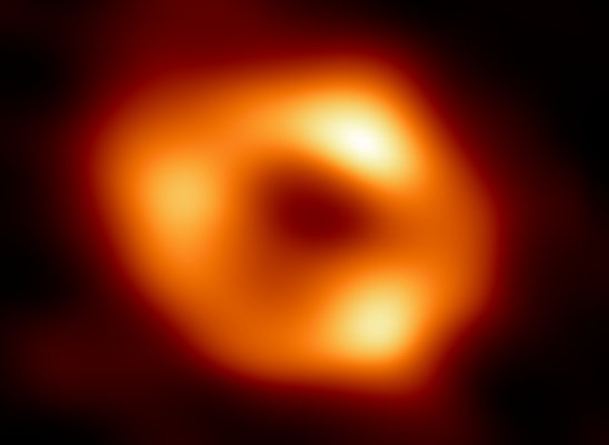 Première image de Sagittarius A*, le trou noir au centre de la Voie lactée.